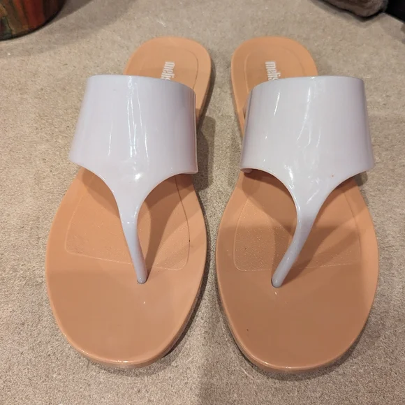 Melissa Essential Chic thong / flip flop sandal, beige, size 10 - Picture 2 of 8